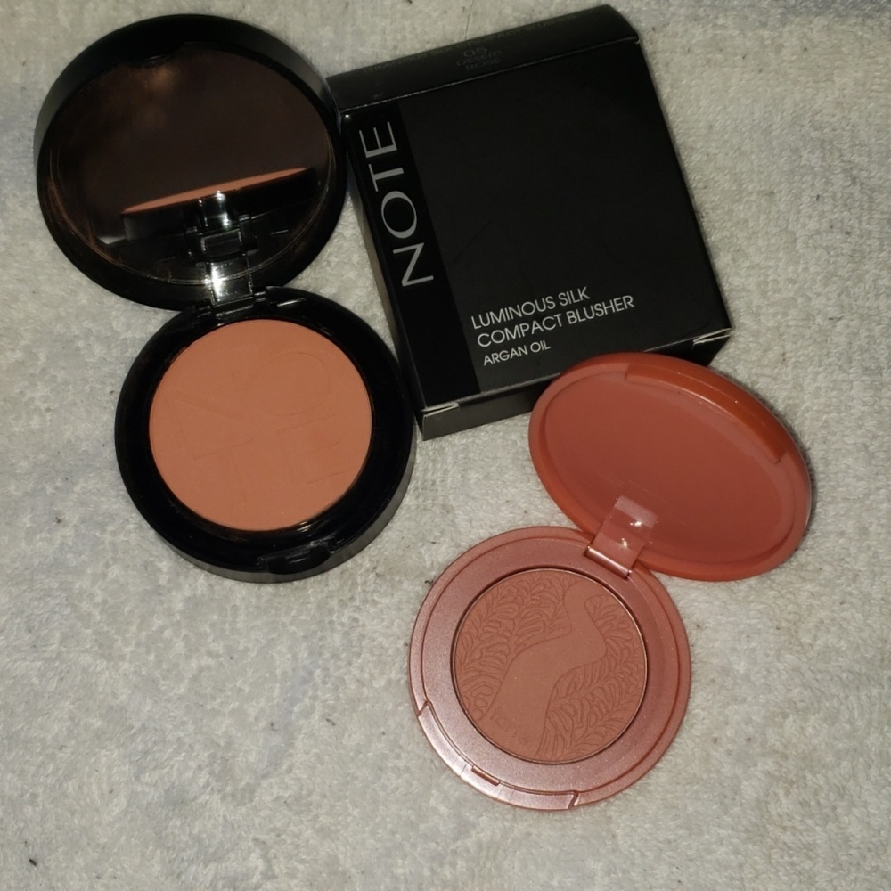 💋Note and tarte blush.